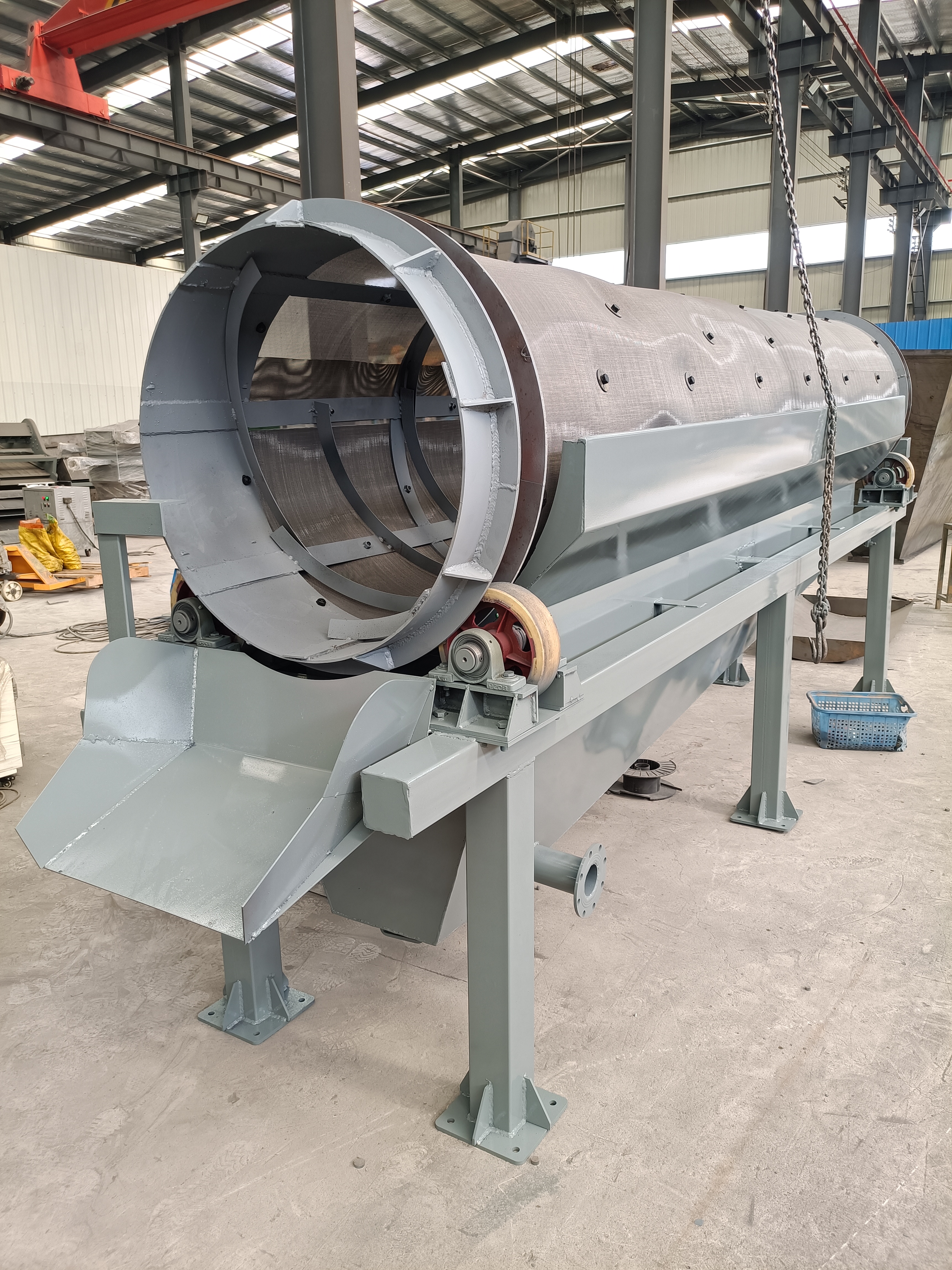 無軸滾筒篩帶水洗的性能特點 無軸滾筒篩帶水洗的性能特點